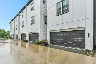 2804 Grand Fountains Drive #D, Houston, TX 77054 - Photo 27