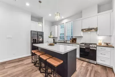 2804 Grand Fountains Drive #D, Houston, TX 77054 - Photo 5