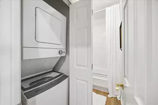 11711 Memorial Dr, Houston, TX 77024 - Photo 13