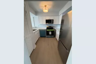 1913 Bittercreek Drive, Houston, TX 77042 - Photo 3