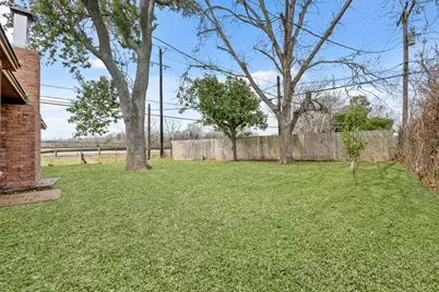 5406 Royal Oak Drive, Texas City, TX 77591 - Photo 21