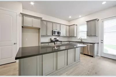 2517 S Houston Avenue, Pearland, TX 77581 - Photo 7