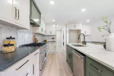 7525 Middlewood Street, Houston, TX 77063 - Photo 17