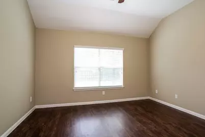 13433 Raintree Drive, Montgomery, TX 77356 - Photo 9