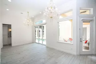 422 Mignon Ln, Houston, TX 77024 - Photo 11