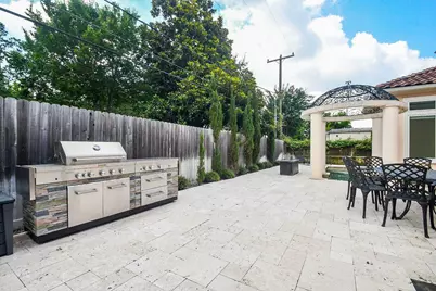 422 Mignon Lane, Houston, TX 77024 - Photo 37