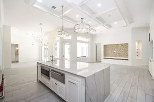 422 Mignon Ln, Houston, TX 77024 - Photo 11