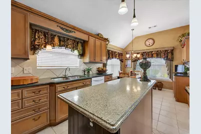 2110 Laurel Forest Way, Houston, TX 77014 - Photo 15