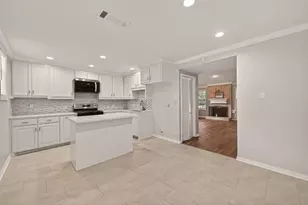 7502 Pouter Dr, Houston, TX 77083 - Photo 11