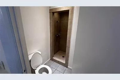 9090 S Braeswood Boulevard #89, Houston, TX 77074 - Photo 29