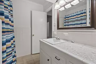 105 Alice St, Anahuac, TX 77514 - Photo 29