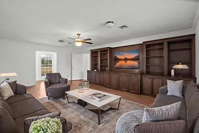 105 Alice Street, Anahuac, TX 77514 - Photo 25