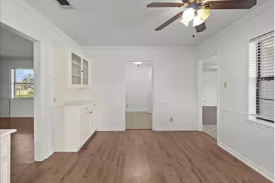 105 Alice Street, Anahuac, TX 77514 - Photo 11