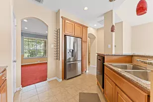 2411 Clippers Square, Houston, TX 77058 - Photo 7