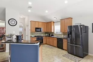 2821 Chinaberry Park Ln, League City, TX 77573 - Photo 23