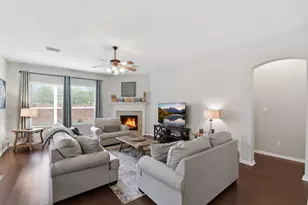 2821 Chinaberry Park Ln, League City, TX 77573 - Photo 17