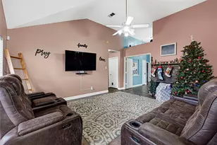 10602 Eagle Ct, Baytown, TX 77523 - Photo 9