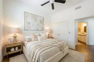 1010 Rosine St, Houston, TX 77019 - Photo 3