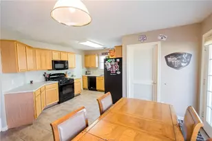 3807 Meadow View Dr, College Station, TX 77845 - Photo 5