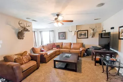 3807 Meadow View Drive, College Station, TX 77845 - Photo 3