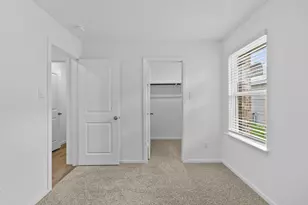 1718 Portia Ln, Conroe, TX 77301 - Photo 9