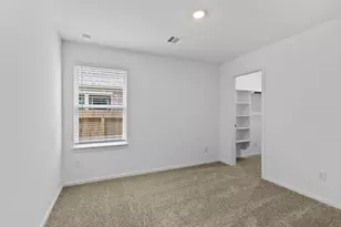 1718 Portia Ln, Conroe, TX 77301 - Photo 7