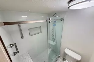 357 N Post Oak Ln, Houston, TX 77024 - Photo 23