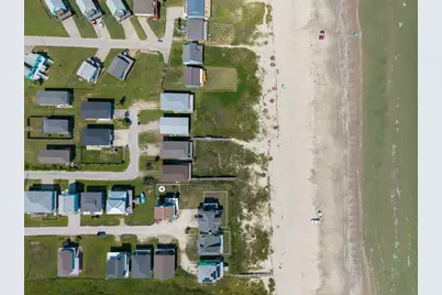 128 Mar Vista Court, Surfside Beach, TX 77541 - Photo 3