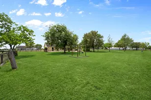 1945 Settler's Way Dr, Sealy, TX 77474 - Photo 21