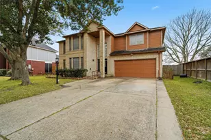 1351 Coleman Boylan Dr, League City, TX 77573 - Photo 3