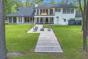 1 E Wedgewood Glen, The Woodlands, TX 77381 - Photo 33