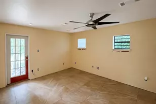 4585 Eaves Rd, Vidor, TX 77662 - Photo 15