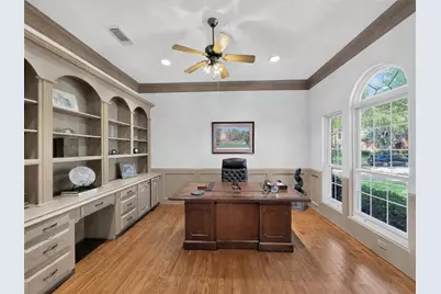 2702 Briar Knoll Court, Sugar Land, TX 77479 - Photo 11