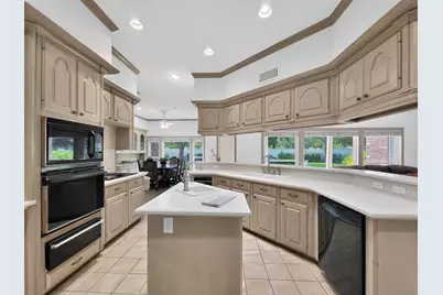 2702 Briar Knoll Court, Sugar Land, TX 77479 - Photo 25