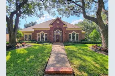 2702 Briar Knoll Court, Sugar Land, TX 77479 - Photo 1