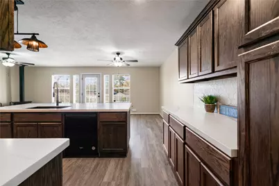 4917 Louise Street, Seabrook, TX 77586 - Photo 9