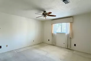 5622 Green Springs Dr, Houston, TX 77066 - Photo 15