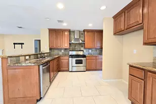 134 W Greywing Cir, The Woodlands, TX 77382 - Photo 9