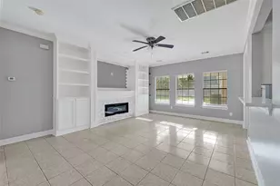 202 Cascade Pines Dr, Houston, TX 77049 - Photo 9