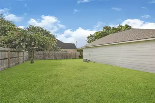 202 Cascade Pines Dr, Houston, TX 77049 - Photo 37