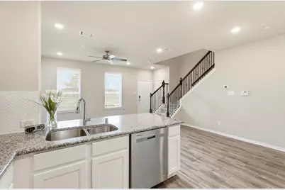 8038 Scanlan Trace, Missouri City, TX 77459 - Photo 15