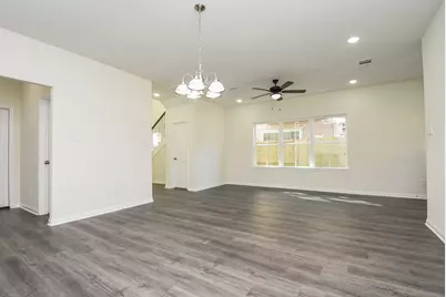 2811 Topiary Lane, Houston, TX 77014 - Photo 9