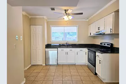 2602 N Red Cedar Circle, The Woodlands, TX 77380 - Photo 5