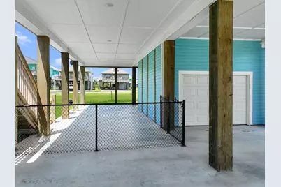 979 Fisherman Drive S, Crystal Beach, TX 77650 - Photo 25