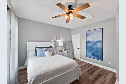 979 Fisherman Drive S, Crystal Beach, TX 77650 - Photo 11