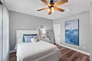 979 Fisherman Dr S, Crystal Beach, TX 77650 - Photo 11