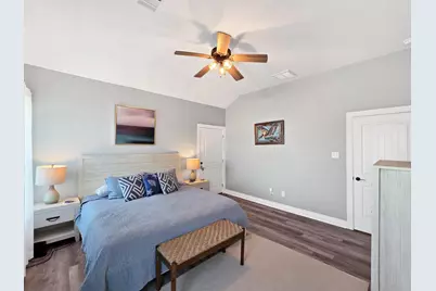 979 Fisherman Drive S, Crystal Beach, TX 77650 - Photo 17