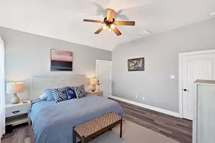 979 Fisherman Dr S, Crystal Beach, TX 77650 - Photo 17