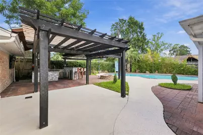 2711 Williamsburg Drive, Dickinson, TX 77539 - Photo 5