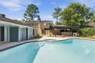 2711 Williamsburg Dr, Dickinson, TX 77539 - Photo 9